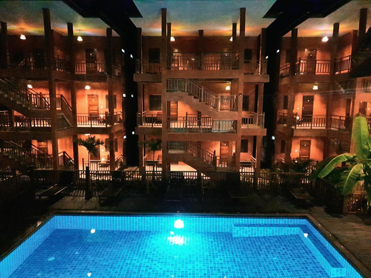 Rainforest Huahin Village Hotel מראה חיצוני תמונה