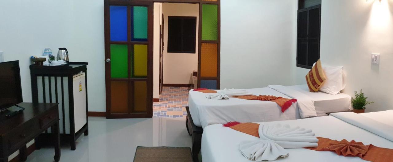 Rainforest Huahin Village Hotel מראה חיצוני תמונה