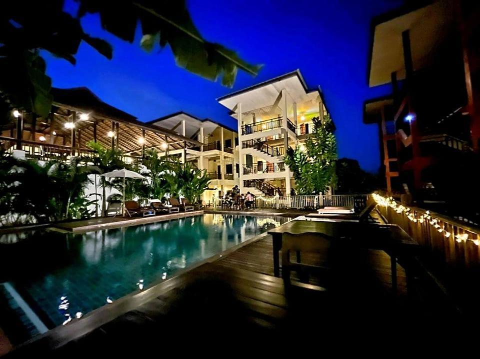 Rainforest Huahin Village Hotel מראה חיצוני תמונה